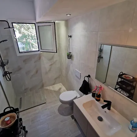 Mika's B Luxury House Near Faliraki Apartment *