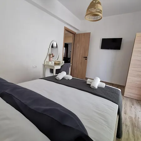 Mika's B Luxury House Near Faliraki Kalithiész