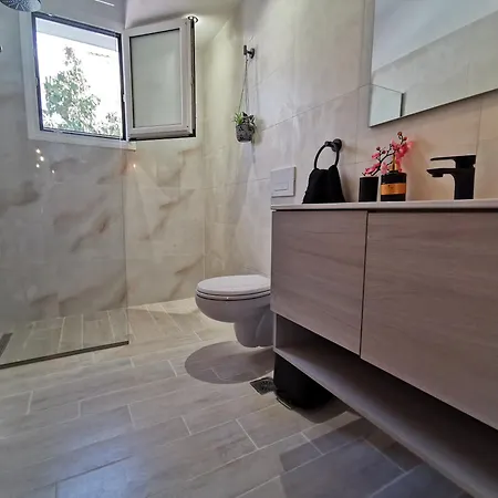Mika's B Luxury House Near Faliraki Kalithiész