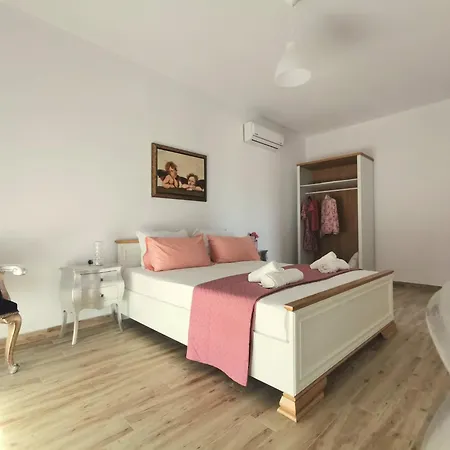 Apartment Mika's B Luxury House Near Faliraki Kalithies