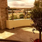 Mika's B Luxury House Near Faliraki Apartamento *