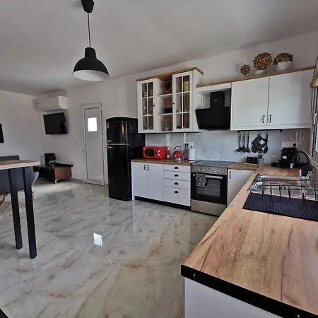 Apartamento Mika's B Luxury House Near Faliraki Kalithies
