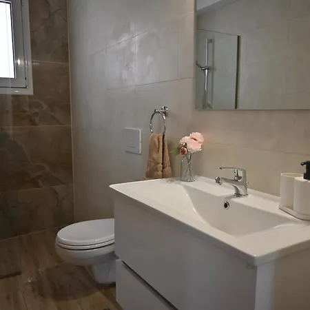 Apartamento Mika's B Luxury House Near Faliraki *