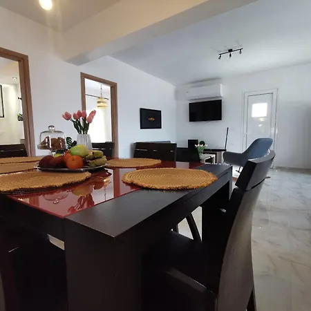 Mika's B Luxury House Near Faliraki Apartamento Kalithies