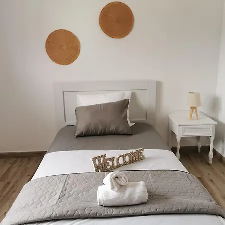 Mika's B Luxury House Near Faliraki Apartamento
