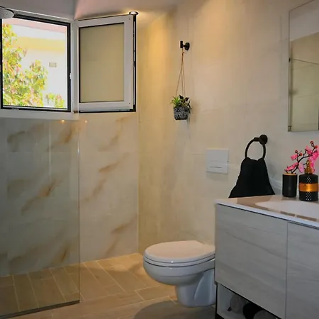 Mika's B Luxury House Near Faliraki *