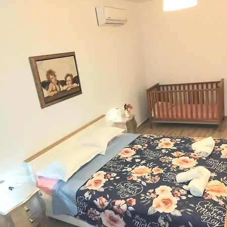 Mika's B Luxury House Near Faliraki * Kalithies