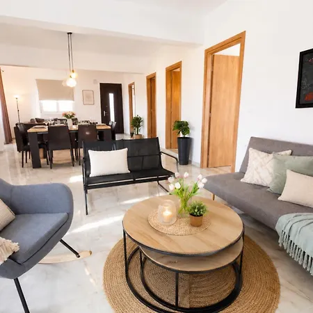 Mika's B Luxury House Near Faliraki *