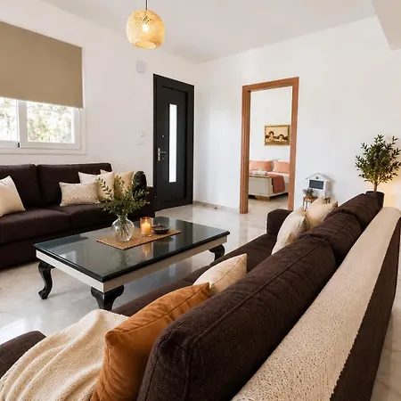 Mika's B Luxury House Near Faliraki * Kalithies