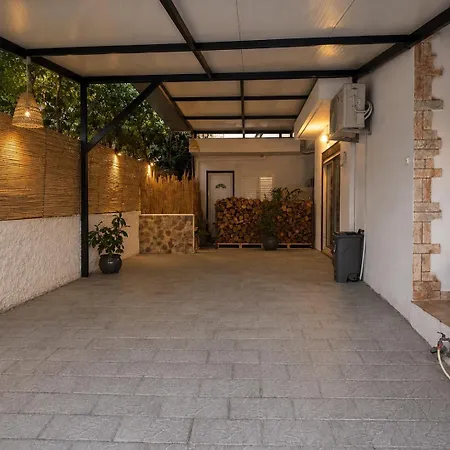 Mika's B Luxury House Near Faliraki *