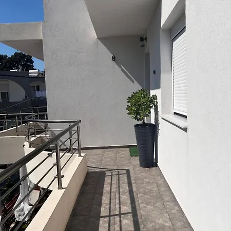 Mika's B Luxury House Near Faliraki * Kalithies