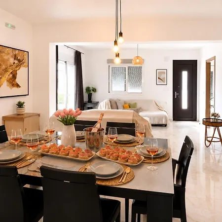 Mika's B Luxury House Near Faliraki *