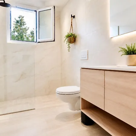 Mika's B Luxury House Near Faliraki קאליתיאס