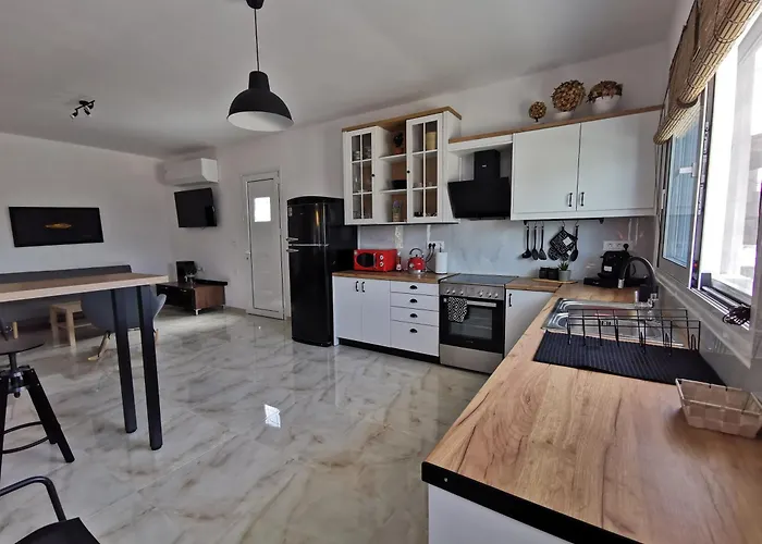 Apartman Mika's B Luxury House Near Faliraki Kalithiész