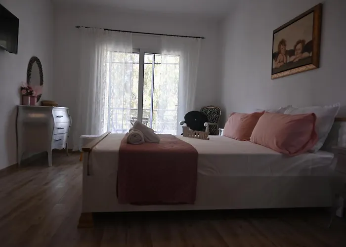 Mika's B Luxury House Near Faliraki Kalithiész