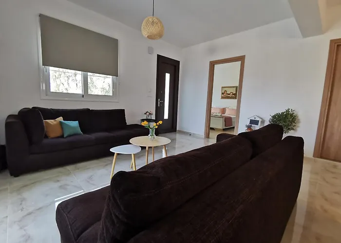 Mika's B Luxury House Near Faliraki * Kalithies