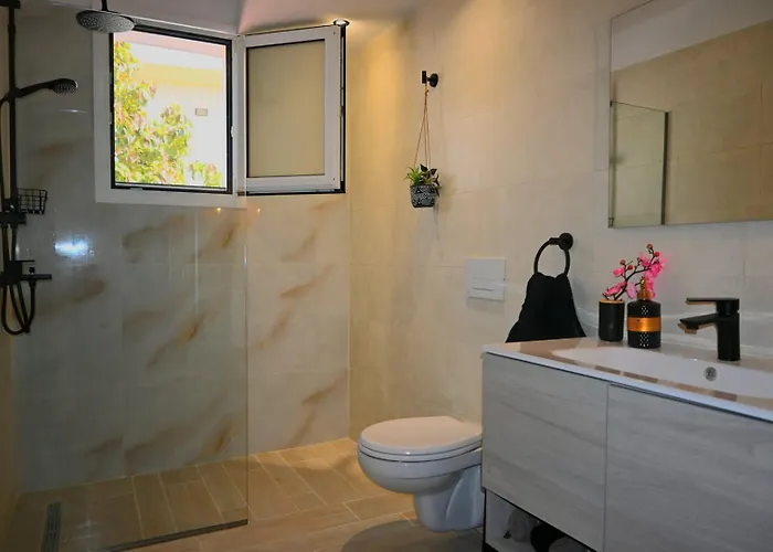 Mika's B Luxury House Near Faliraki *