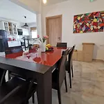 شقة Mika's B Luxury House Near Faliraki