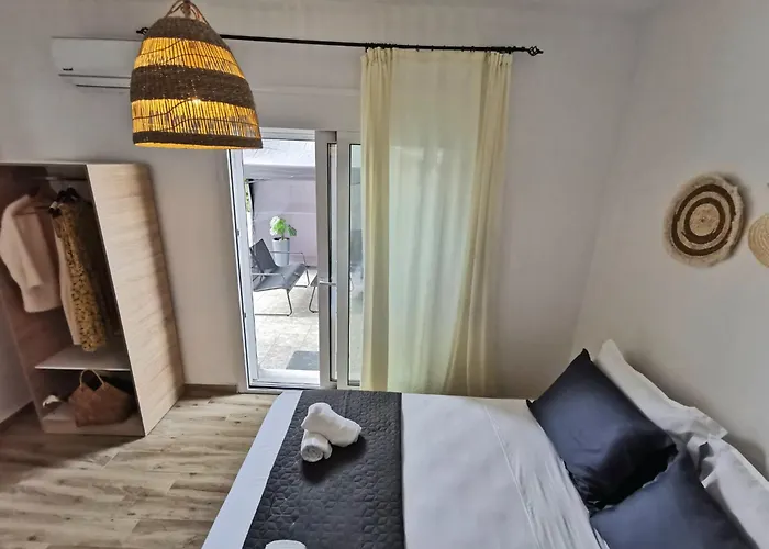 Mika's B Luxury House Near Faliraki Appartement *